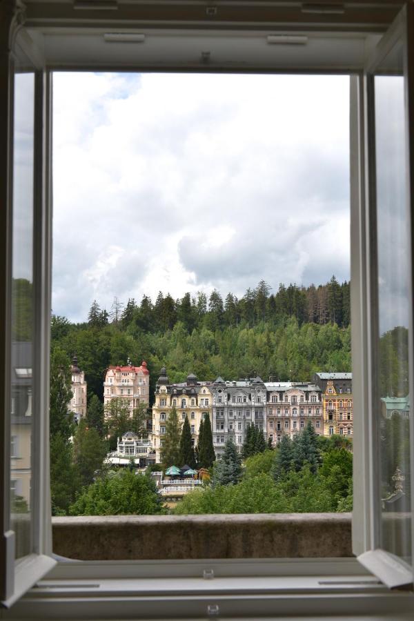Kolonada Luxury 3 Bedroom Apartment Manes Mariańskie Łaźnie Zewnętrze zdjęcie